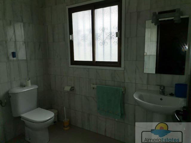 2 bedroom Commercial for sale in Macael - € 240,000 (Ref: 6804136)