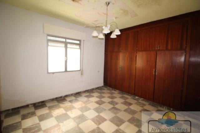 5 bedroom Townhouse for sale in Olula del Río - € 33,000 (Ref: 6879497)