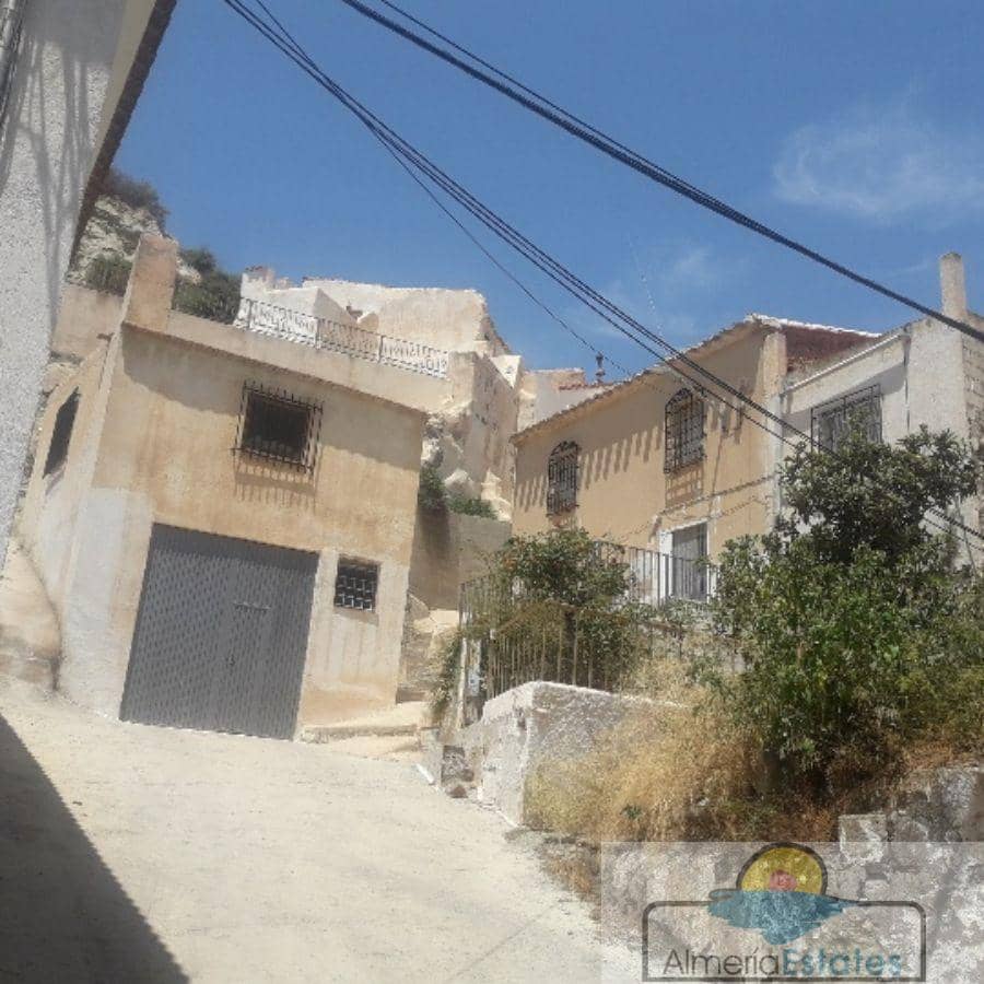 5 soveværelse Byhus til salg i La Alfoquia - € 120.000 (Ref: 6998791)