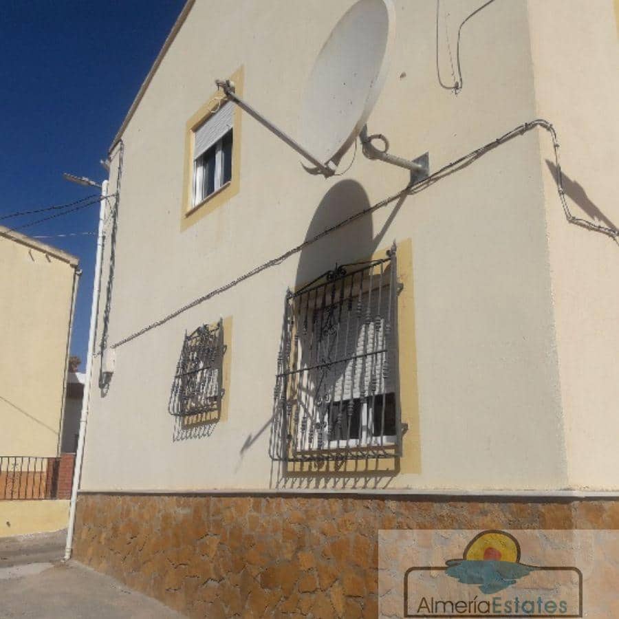 4 soveværelse Byhus til salg i Pocicas - € 75.000 (Ref: 6998793)