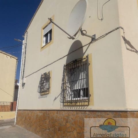 4 soveværelse Byhus til salg i Pocicas, Albox - € 75.000 (Ref: 6998793)