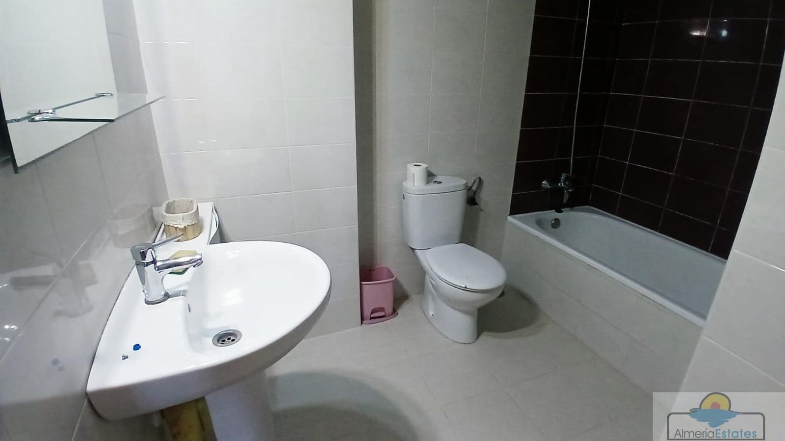 Piso de 2 habitaciones en Albox en alquiler con garaje - 500 € (Ref: 6998797)