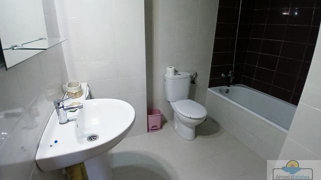 Piso de 2 habitaciones en Albox en alquiler con garaje - 500 € (Ref: 6998797)