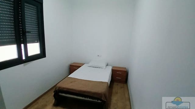 Piso de 2 habitaciones en Albox en alquiler con garaje - 500 € (Ref: 6998797)