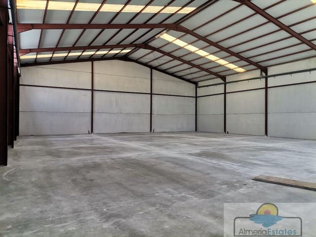 2 bedroom Commercial for rent in Cantoria - € 650 (Ref: 7004817)