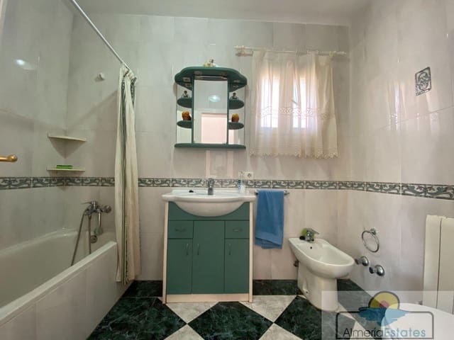 5 bedroom Townhouse for sale in Garrucha with garage - € 459,000 (Ref: 7041303)