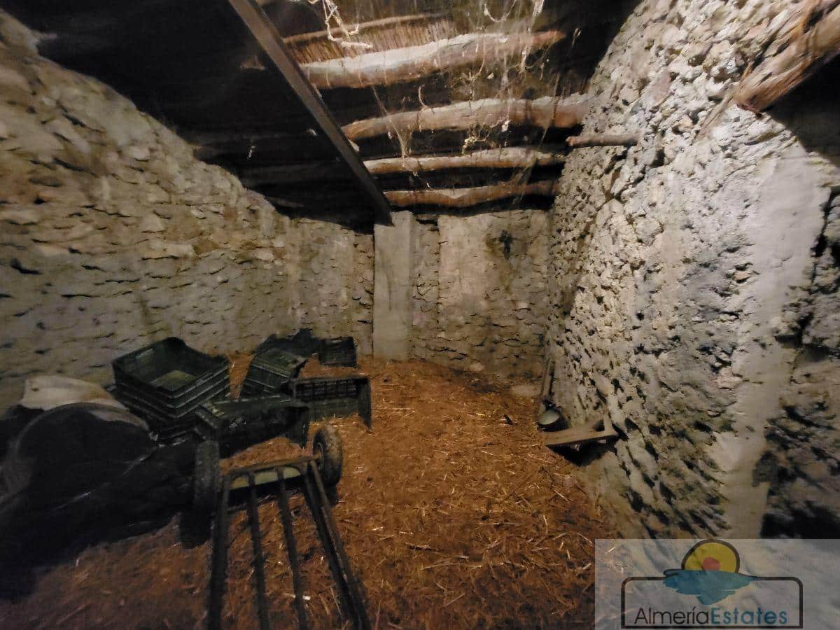 3 soveværelse Byhus til salg i Somontin - € 48.000 (Ref: 7094183)