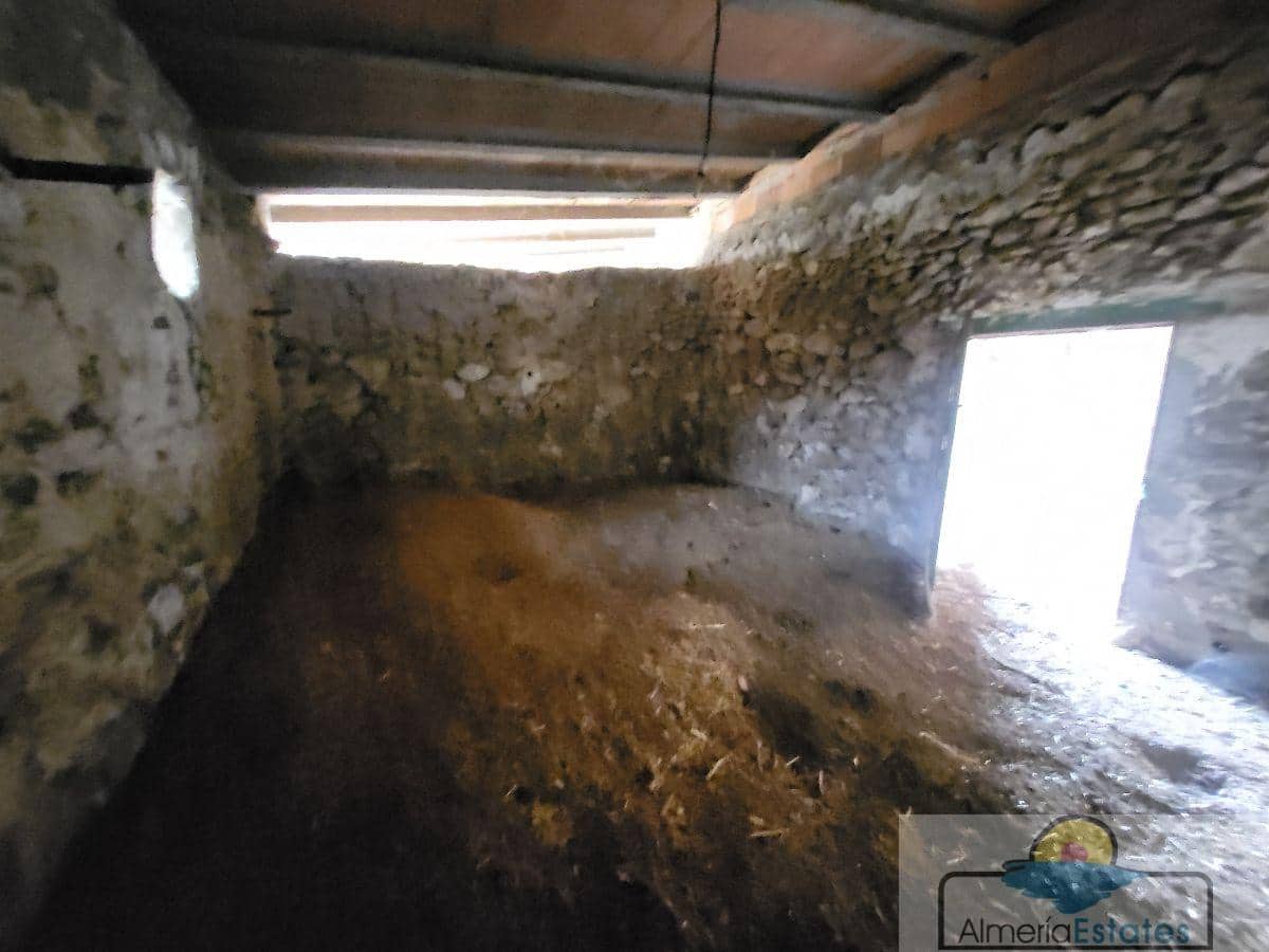 3 soveværelse Byhus til salg i Somontin - € 48.000 (Ref: 7094183)