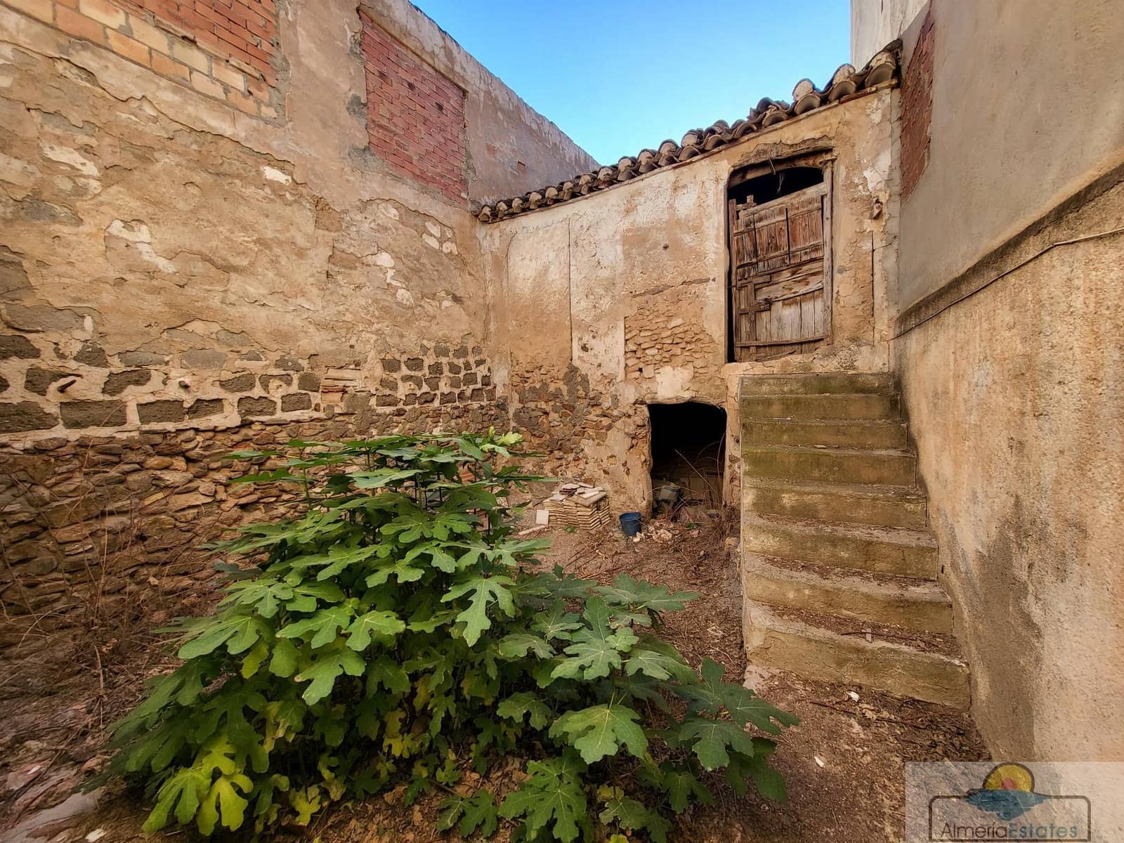 4 bedroom Townhouse for sale in Cantoria - € 45,000 (Ref: 7364718)