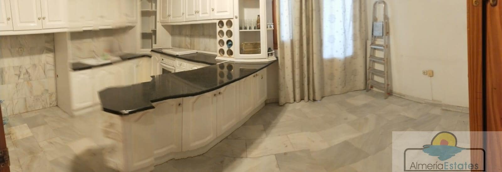 4 soveværelse Byhus til salg i Macael - € 107.500 (Ref: 7448296)