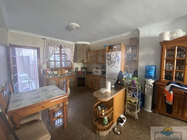 6 soveværelse Byhus til salg i Olula del Río med garage - € 158.000 (Ref: 7786569)