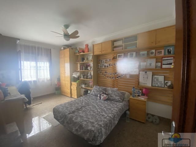 6 soveværelse Byhus til salg i Olula del Río med garage - € 158.000 (Ref: 7786569)