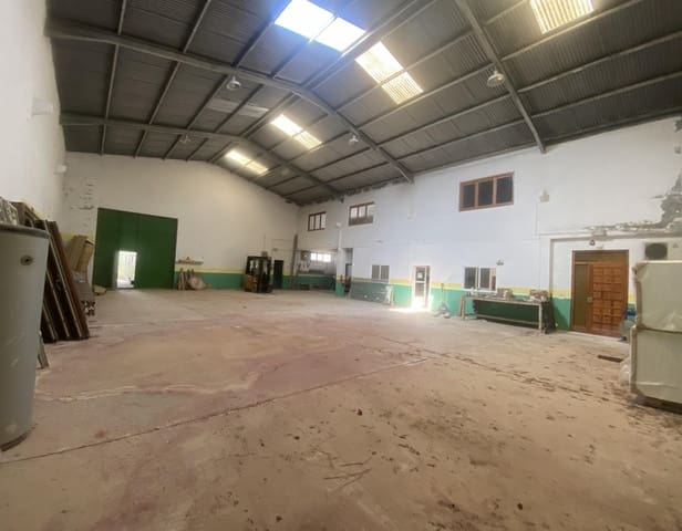 Local Comercial de 10 habitaciones en Olula del Río en venta - 195.000 € (Ref: 7935192)