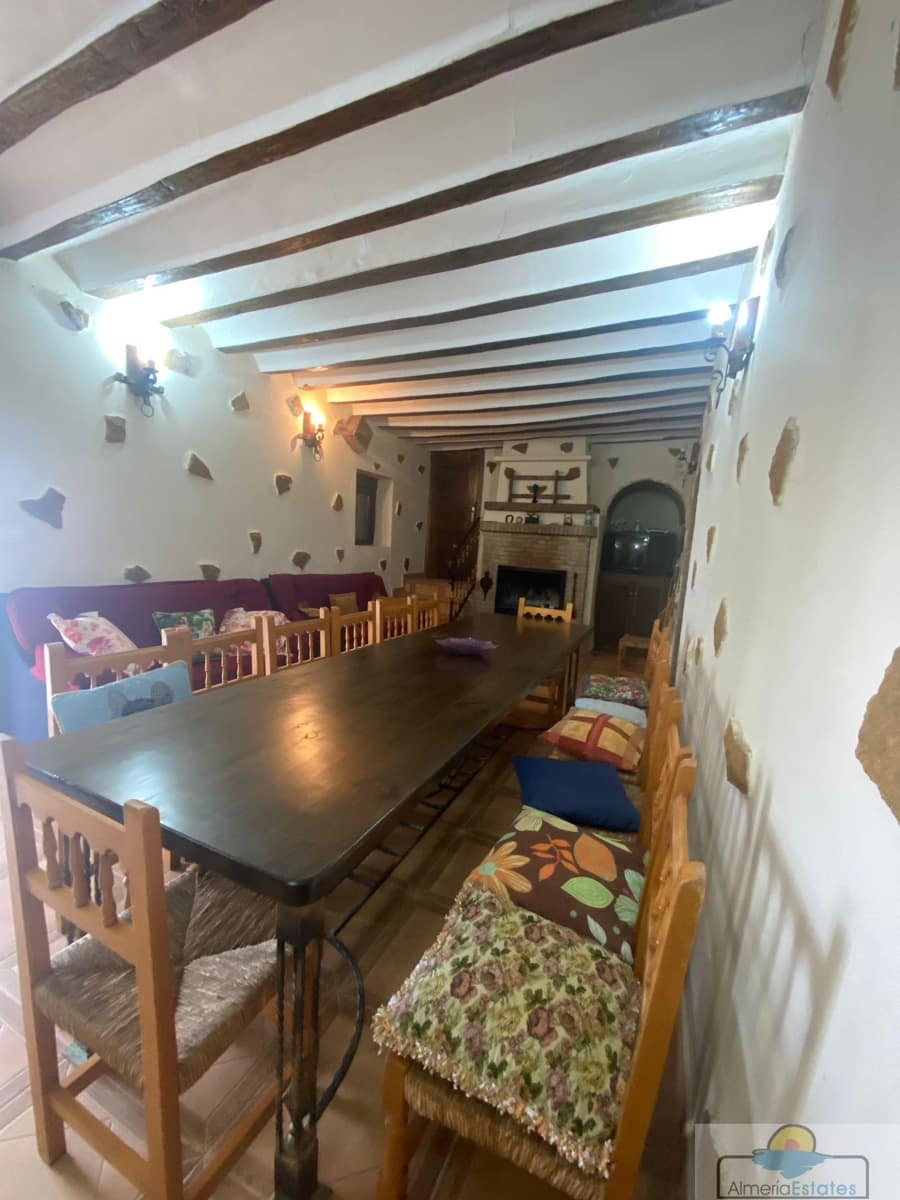 2 bedroom Townhouse for rent in Velez-Rubio - € 700 (Ref: 8234356)