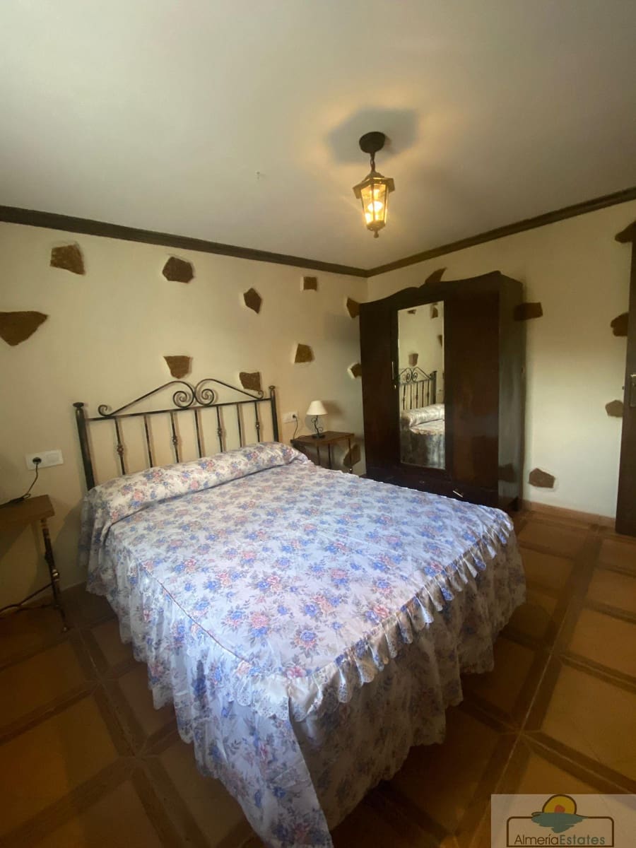 2 bedroom Townhouse for rent in Velez-Rubio - € 700 (Ref: 8234356)