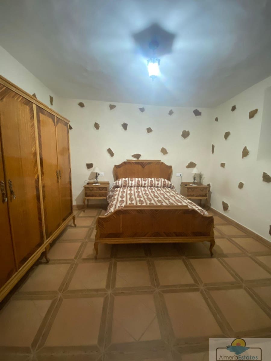 2 bedroom Townhouse for rent in Velez-Rubio - € 700 (Ref: 8234356)