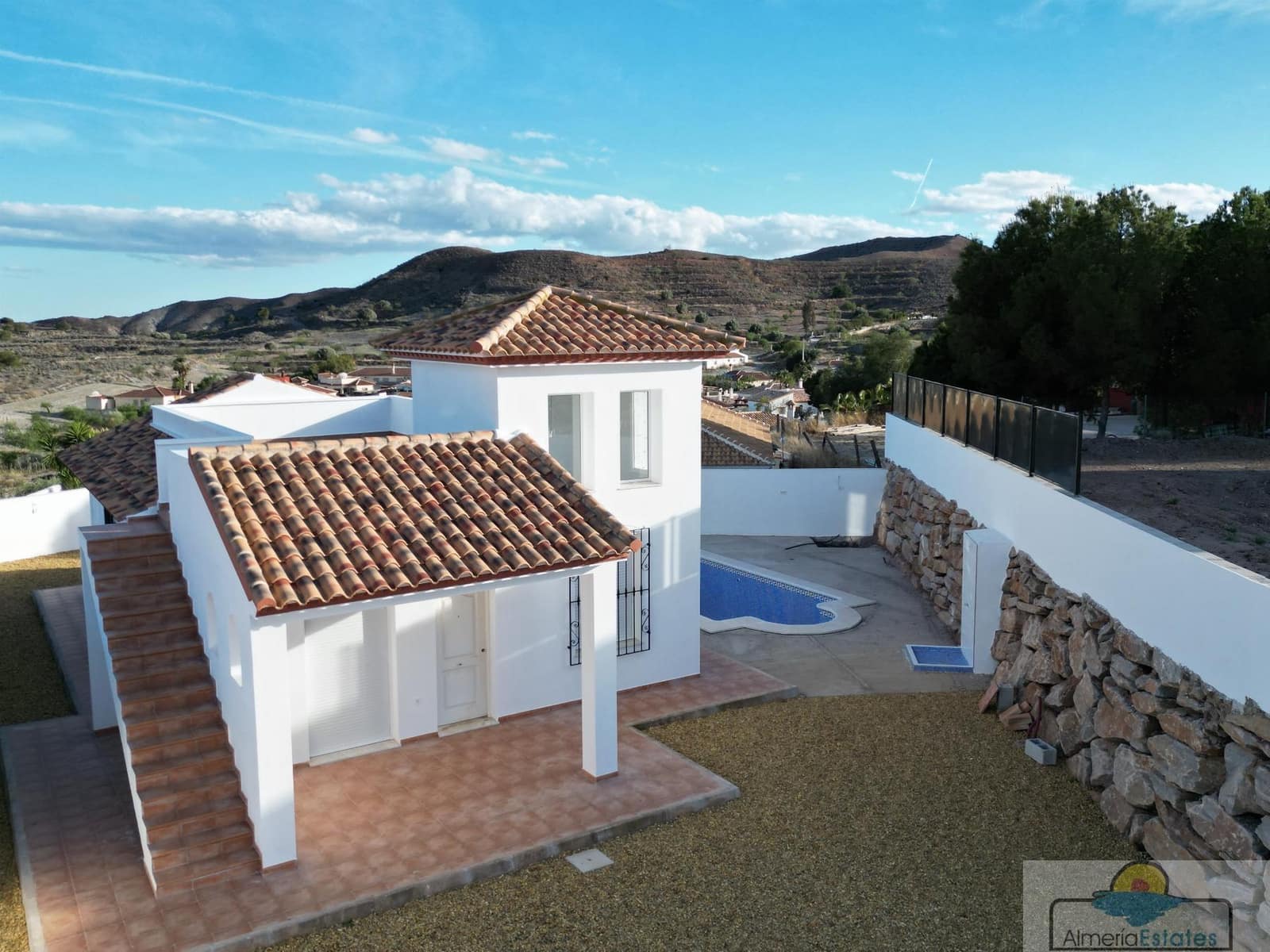 3 soveværelse Villa til salg i Limaria med swimmingpool - € 265.000 (Ref: 8246596)