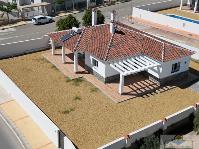 3 Zimmer Villa zu vermieten in Arboleas - 950 € (Ref: 8246597)
