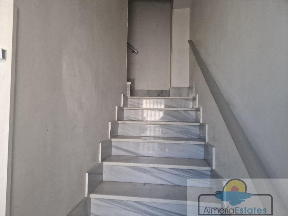 8 soveværelse Byhus til salg i Purchena - € 300.000 (Ref: 8396106)