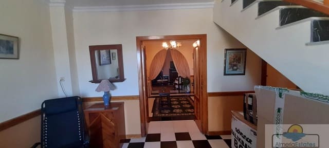 5 makuuhuone Omakotitalo myytävänä paikassa Albox - 112 000 € (Ref: 8396110)