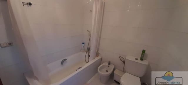 5 makuuhuone Omakotitalo myytävänä paikassa Albox - 112 000 € (Ref: 8396110)