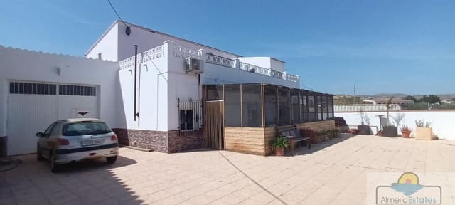 5 soveværelse Villa til salg i Urcal, Huércal-Overa - € 175.000 (Ref: 8396113)