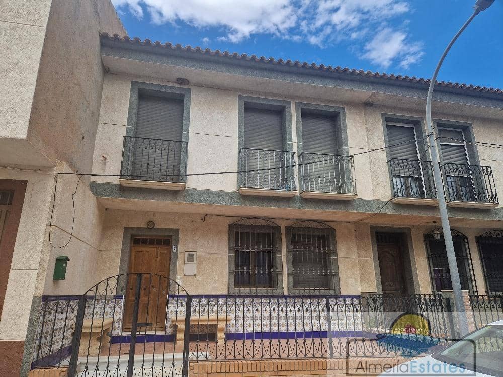 2 bedroom Townhouse for rent in Almanzora - € 600 (Ref: 8396114)
