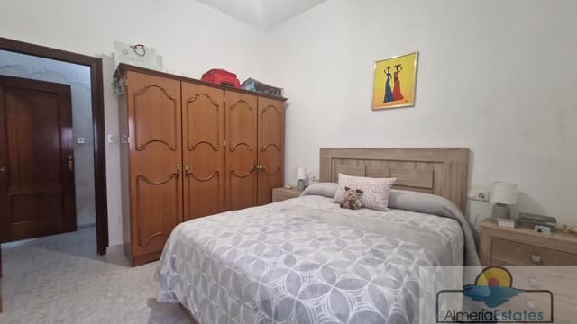 4 bedroom Townhouse for sale in Albox - € 85,000 (Ref: 8477652)