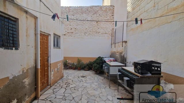 4 bedroom Townhouse for sale in Albox - € 85,000 (Ref: 8477652)