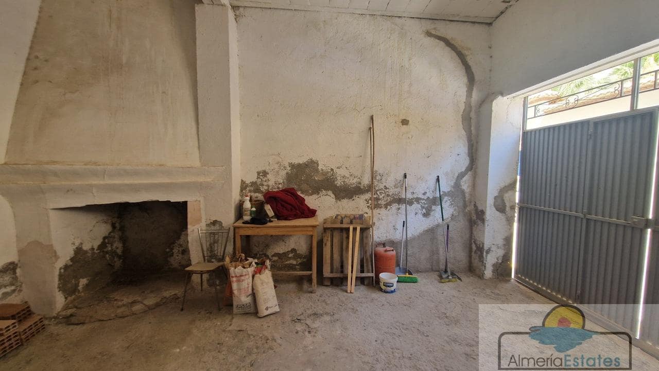 4 slaapkamer Huis te koop in Albox met garage - € 129.000 (Ref: 8477654)