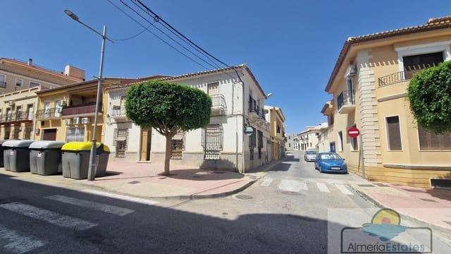 4 slaapkamer Huis te koop in Albox met garage - € 129.000 (Ref: 8477654)