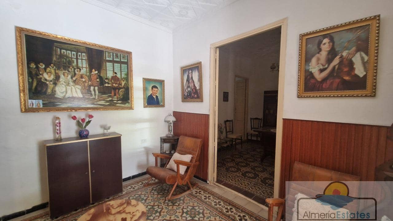 4 slaapkamer Huis te koop in Albox met garage - € 129.000 (Ref: 8477654)