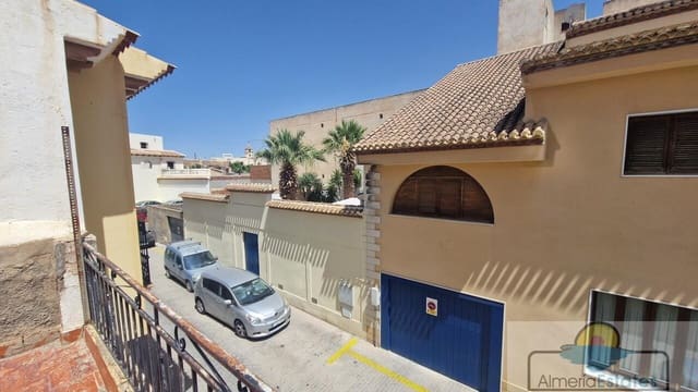 4 slaapkamer Huis te koop in Albox met garage - € 129.000 (Ref: 8477654)