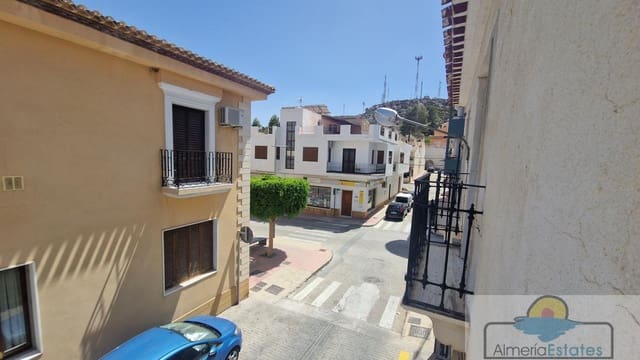 4 slaapkamer Huis te koop in Albox met garage - € 129.000 (Ref: 8477654)