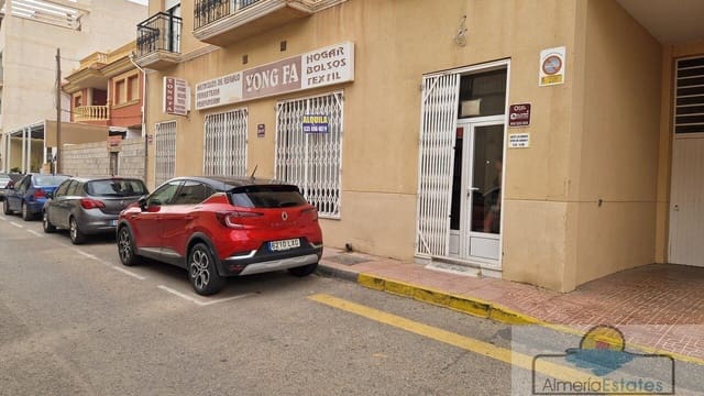 2 camera da letto Commerciale da affittare in Albox - 950 € (Rif: 8487264)