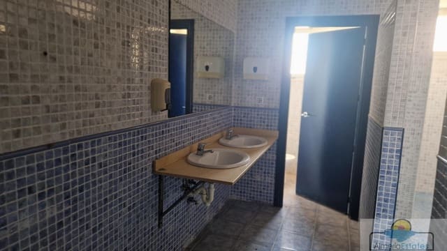 3 sovrum Kommersiell att hyra i Olula del Río - 450 € (Ref: 8541653)