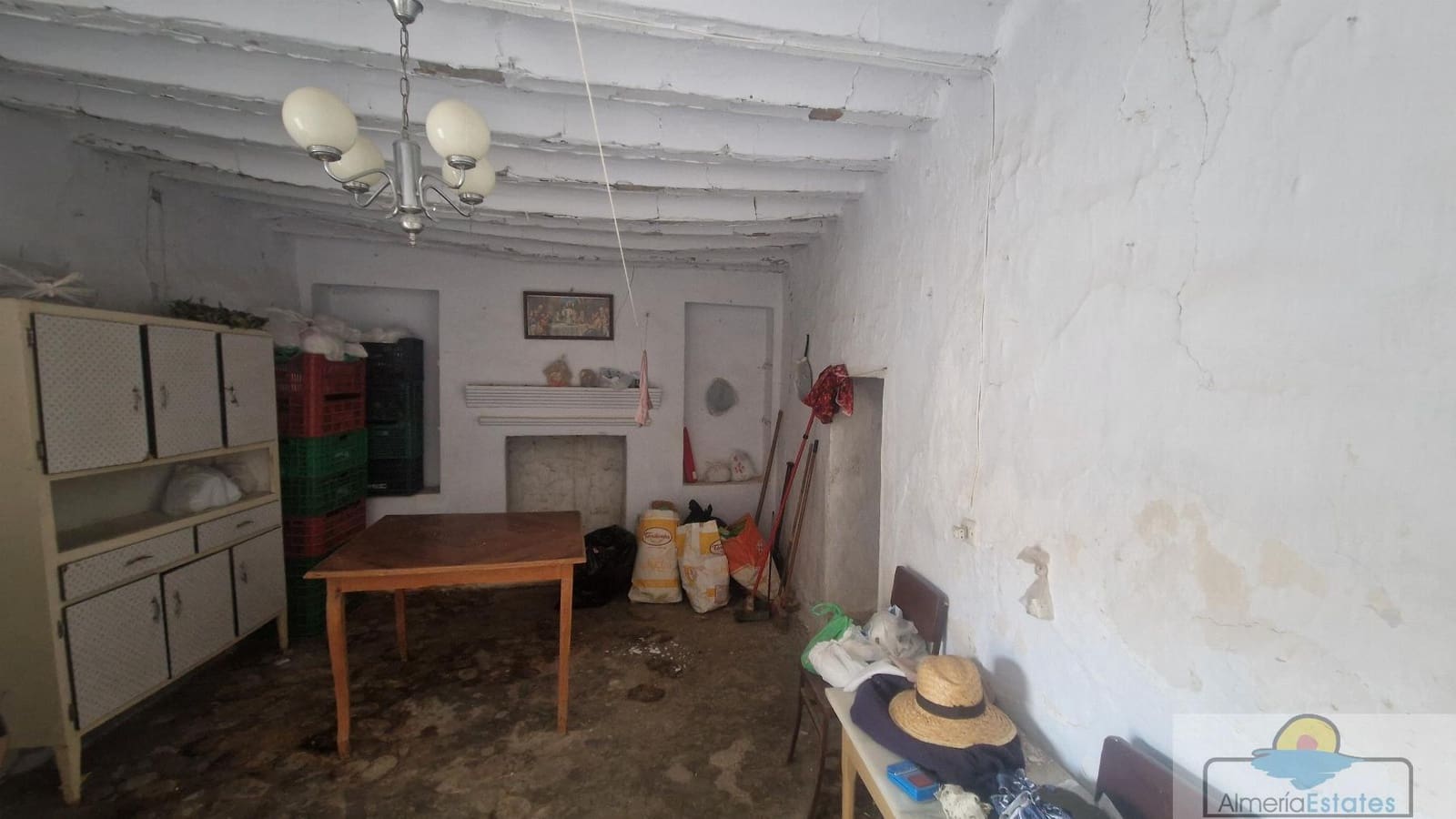 4 bedroom Villa for sale in Albox - € 59,000 (Ref: 8628390)