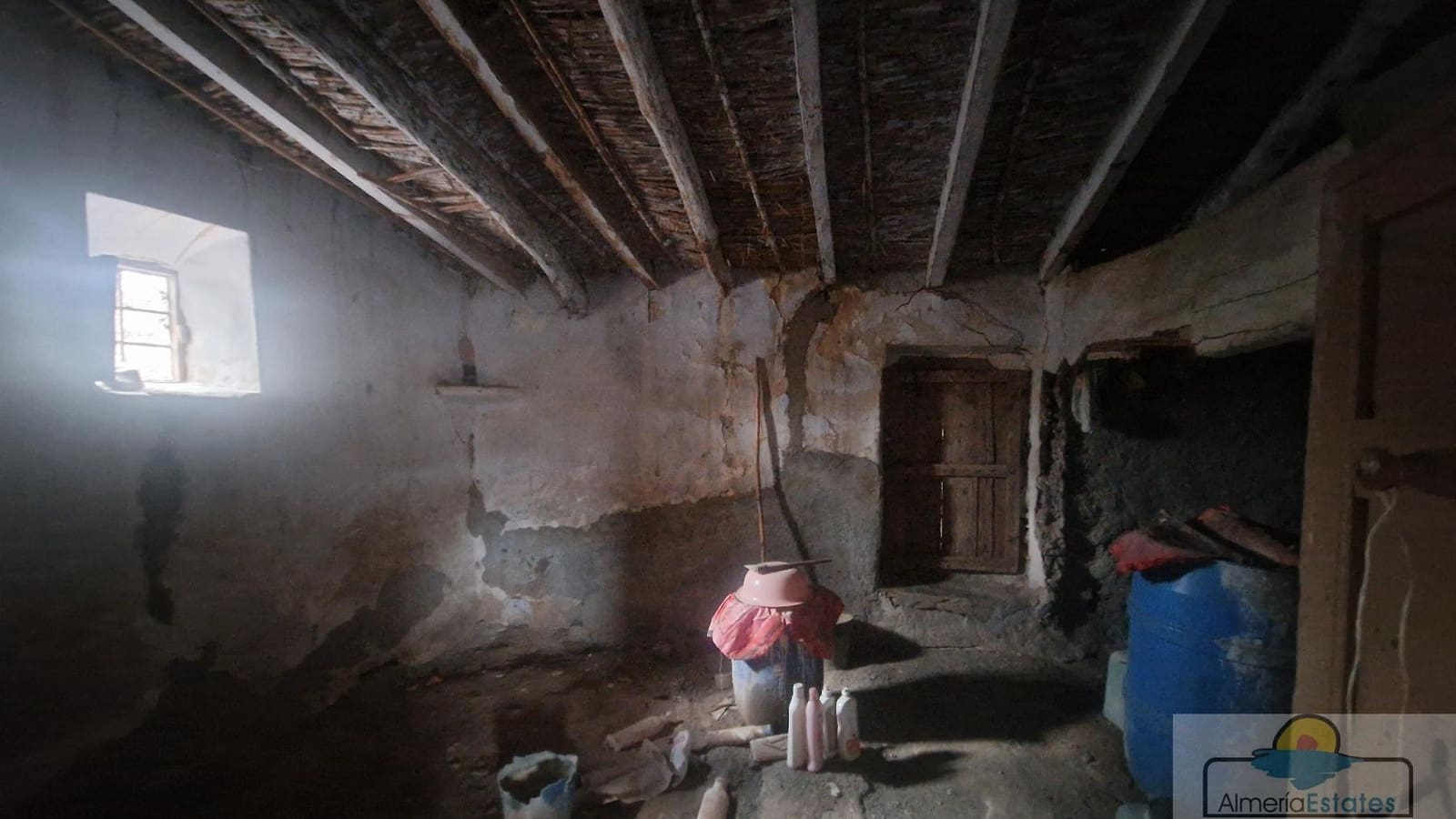 4 bedroom Villa for sale in Albox - € 59,000 (Ref: 8628390)