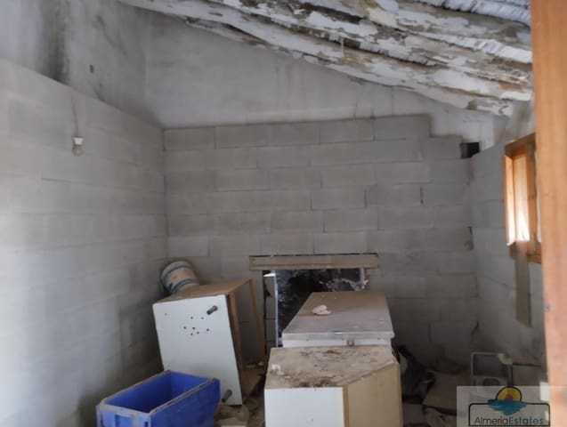 Omakotitalo myytävänä paikassa Oria - 19 000 € (Ref: 8779422)