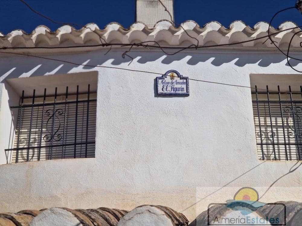 3 soveværelse Byhus til salg i Somontin med garage - € 100.000 (Ref: 8834090)