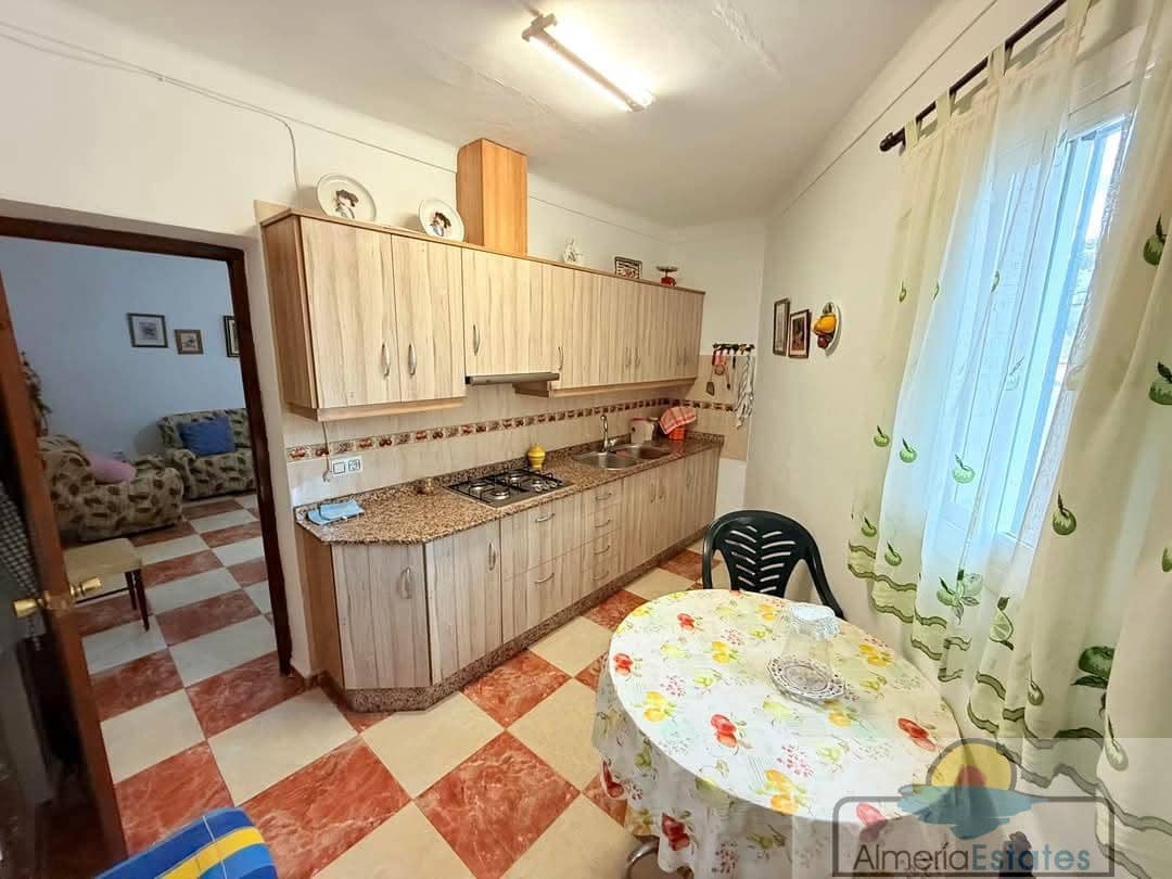 3 bedroom Townhouse for sale in La Alfoquia with garage - € 145,000 (Ref: 8890810)