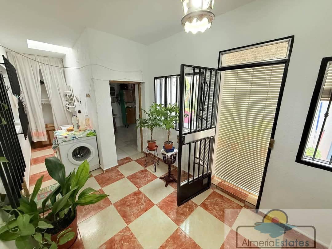 3 bedroom Townhouse for sale in La Alfoquia with garage - € 145,000 (Ref: 8890810)