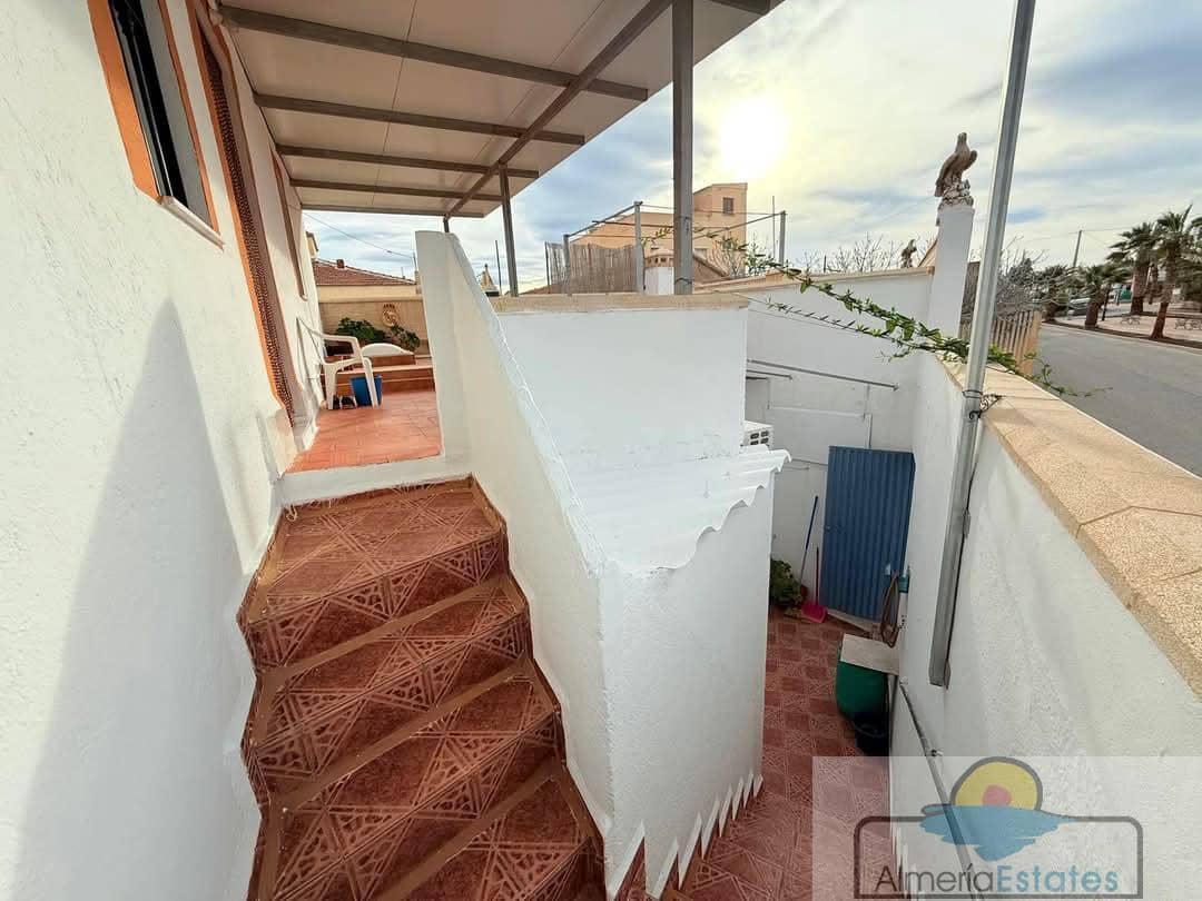 3 bedroom Townhouse for sale in La Alfoquia with garage - € 145,000 (Ref: 8890810)