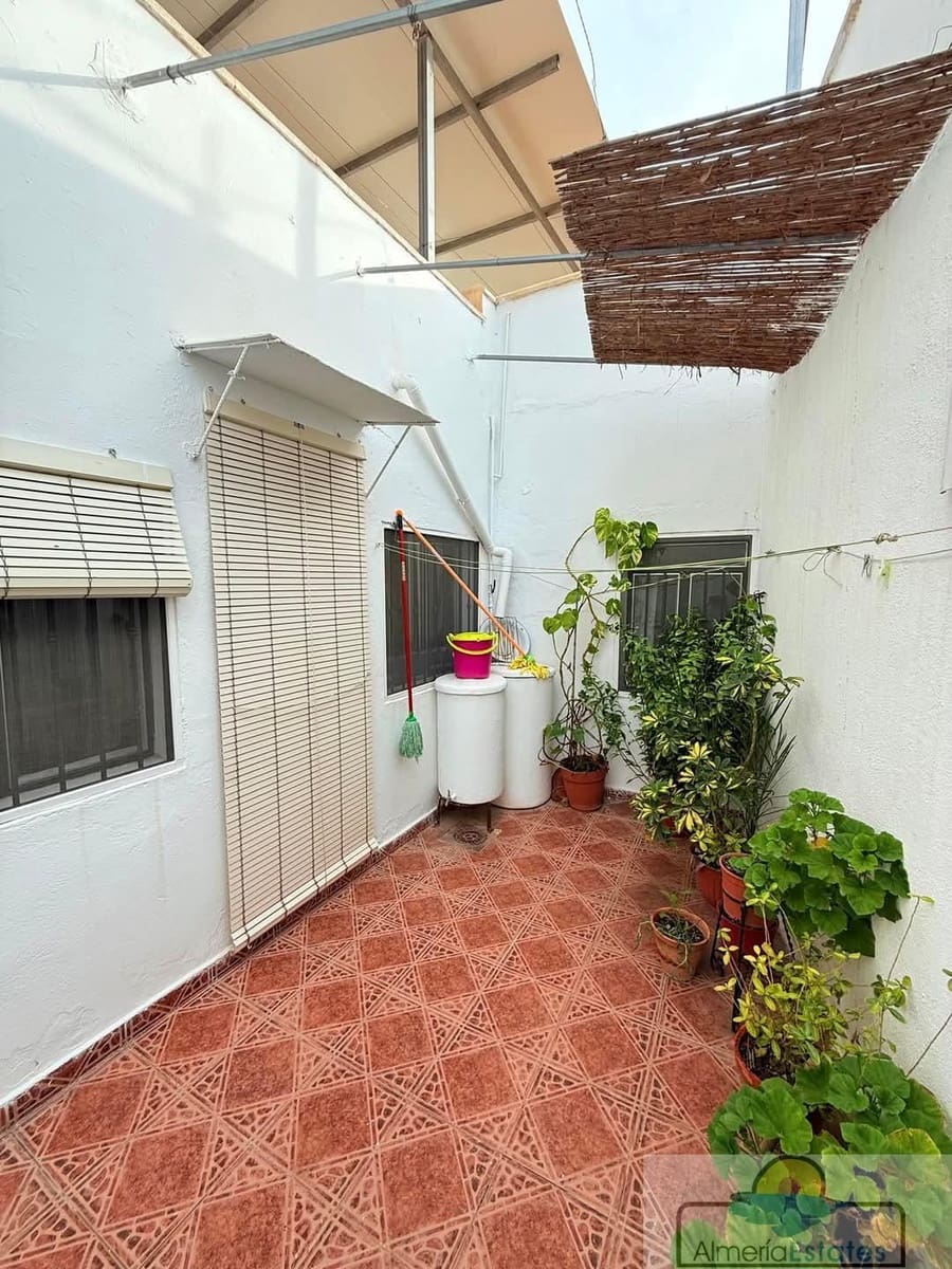 3 bedroom Townhouse for sale in La Alfoquia with garage - € 145,000 (Ref: 8890810)