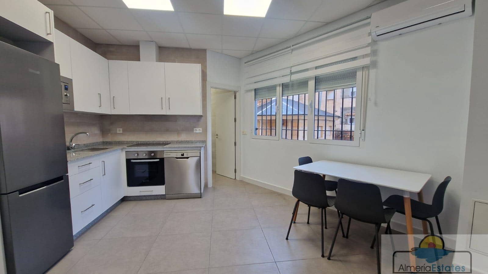 2 sypialnia Mieszkanie do wynajęcia w Albox - 550 € (Ref: 8890811)