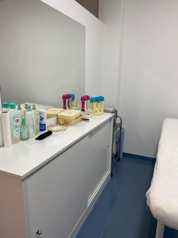 Erhverv til leje i Albox - € 500 (Ref: 8973946)