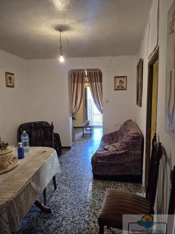 6 slaapkamer Huis te koop in Arboleas - € 88.000 (Ref: 9022299)