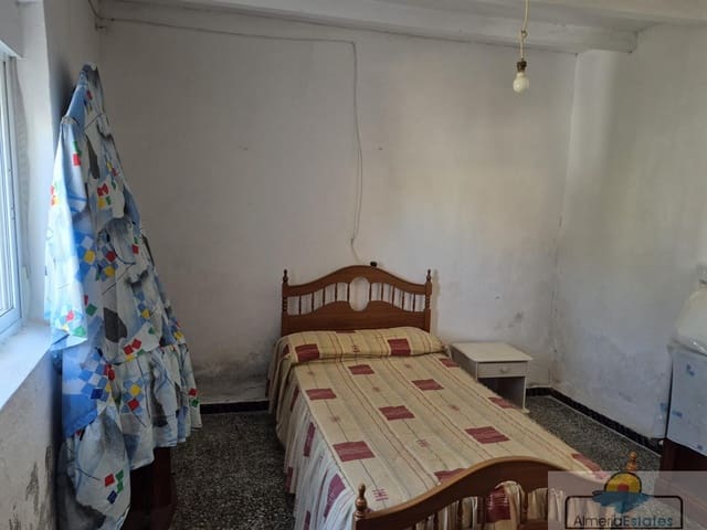 6 slaapkamer Huis te koop in Arboleas - € 88.000 (Ref: 9022299)