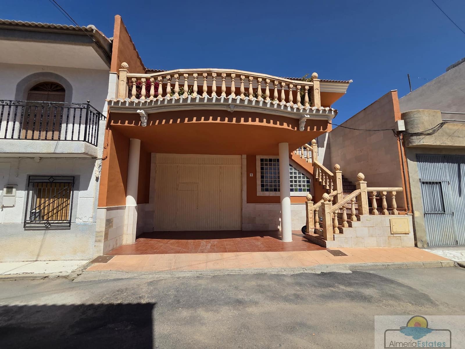 3 soveværelse Byhus til salg i Albox med garage - € 189.000 (Ref: 9141510)