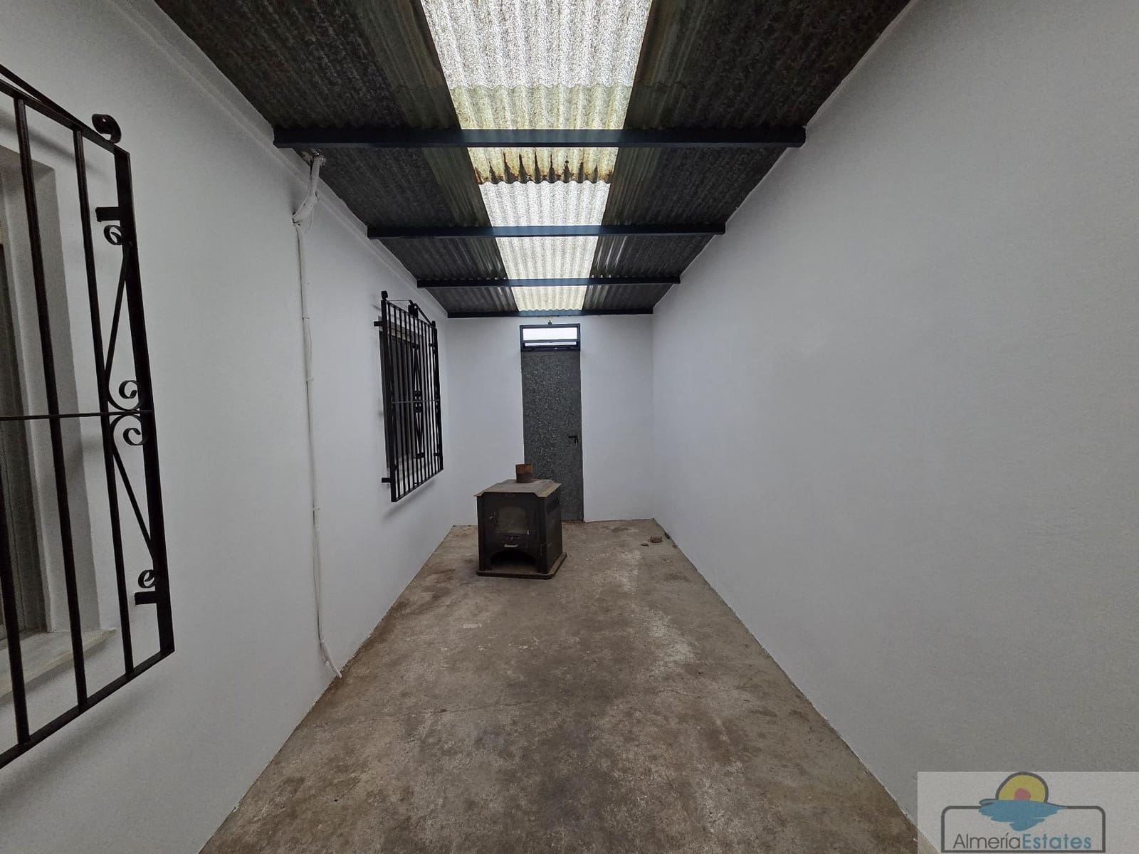 3 soverom Hus til salgs i Taberno med garasje - € 130 000 (Ref: 9143950)